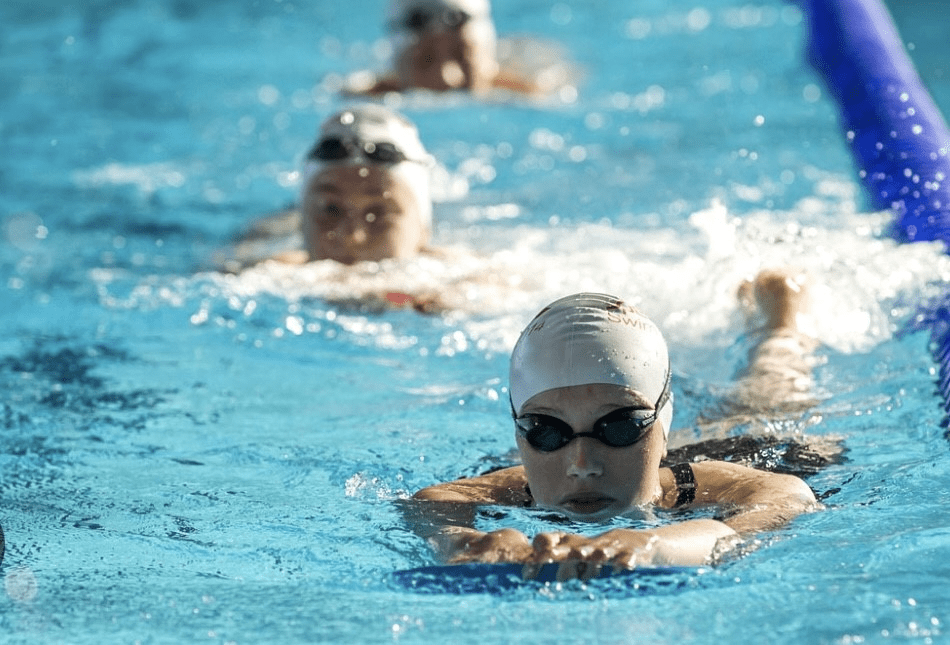 Women Swimming